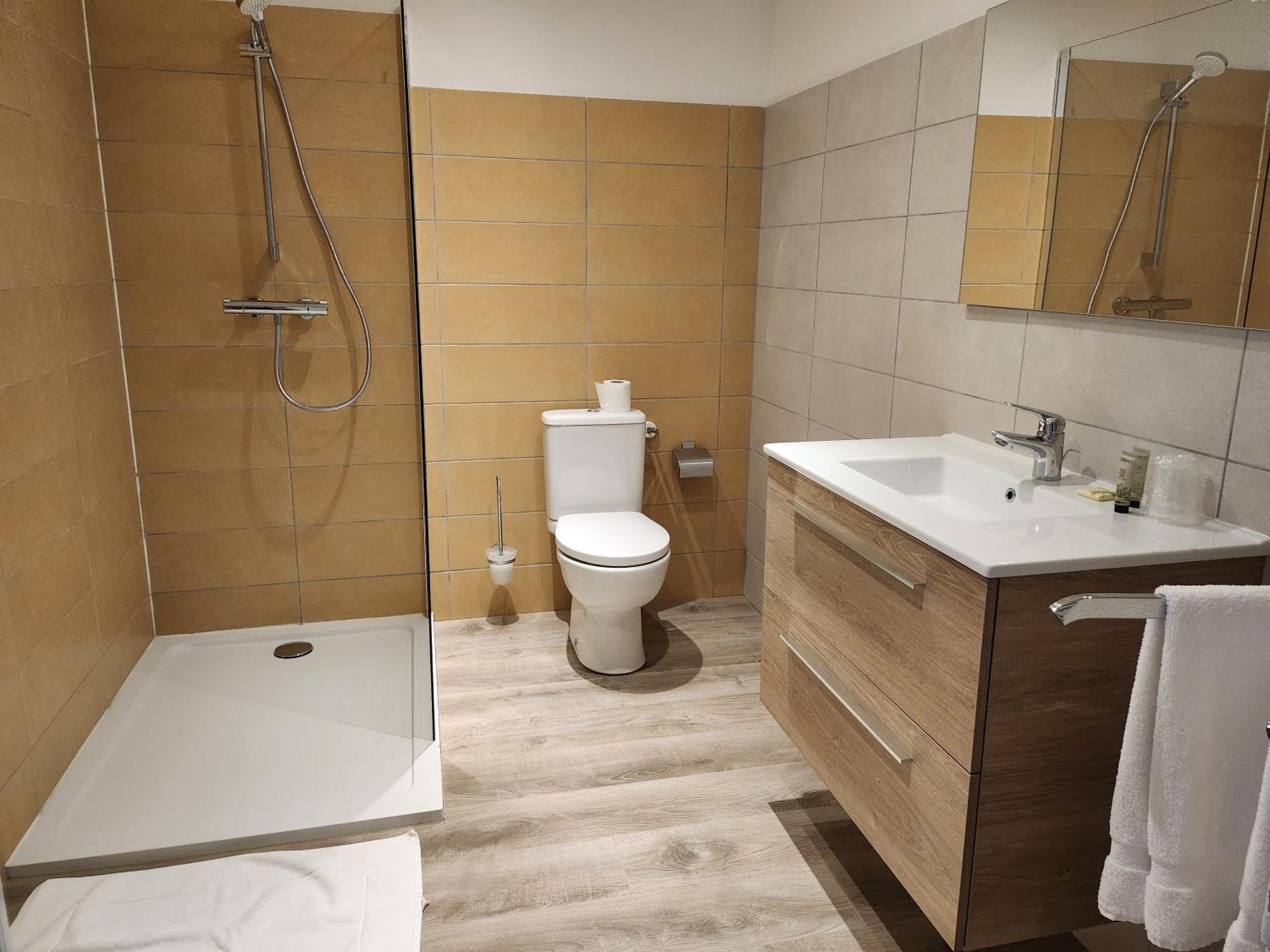 Hotel Des Negociants Lamastre Zewnętrze zdjęcie