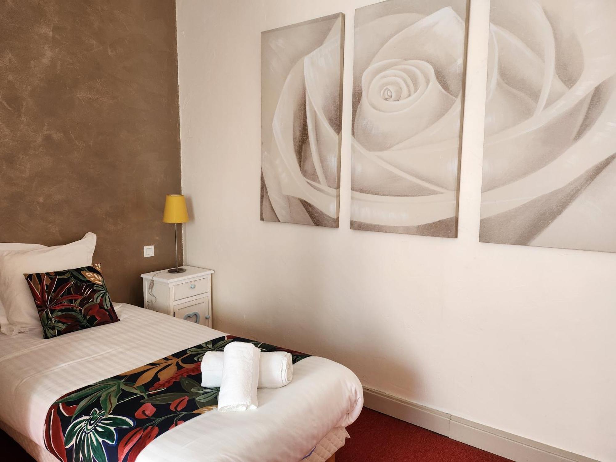 Hotel Des Negociants Lamastre Zewnętrze zdjęcie