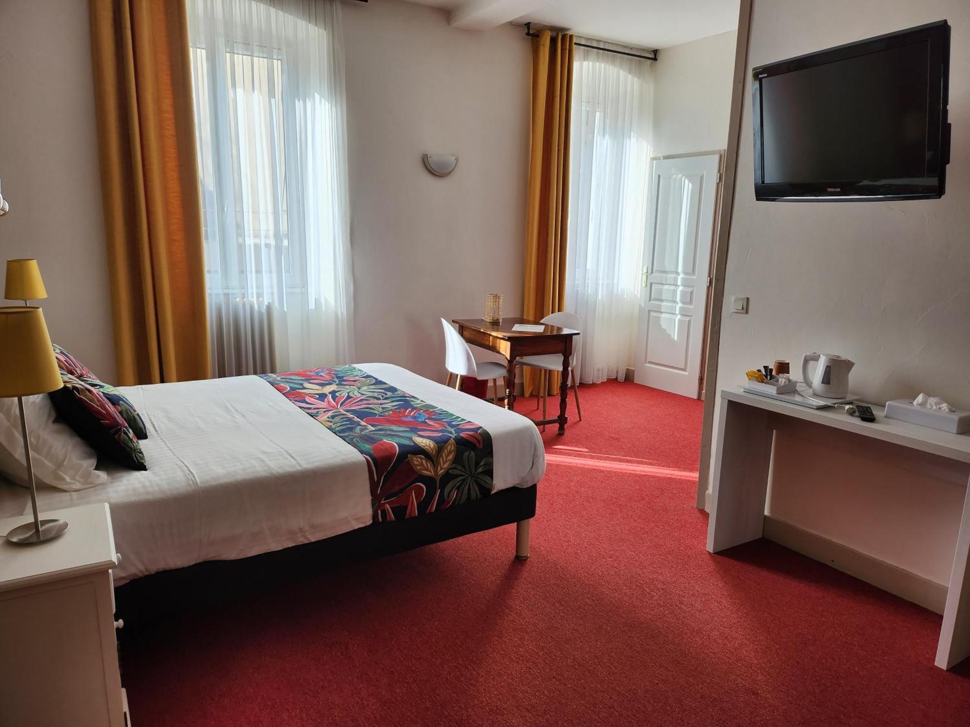 Hotel Des Negociants Lamastre Zewnętrze zdjęcie