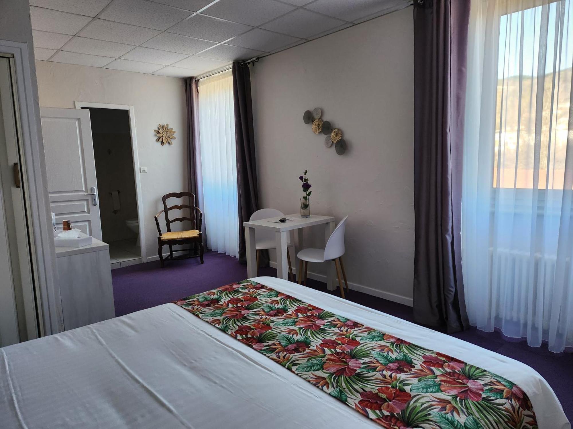 Hotel Des Negociants Lamastre Zewnętrze zdjęcie